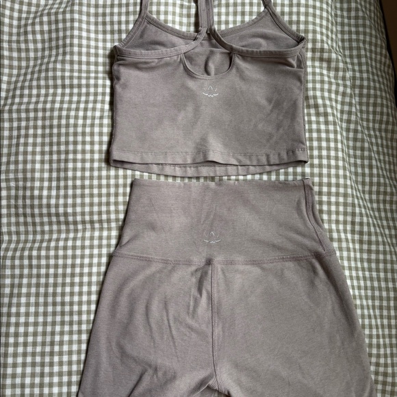 Beyond yoga set. Tan and blue set available. $70 each or $120 for both. - Picture 3 of 4